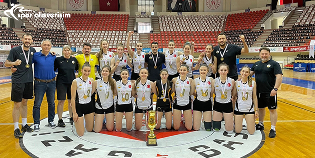 Altyapısıyla göz dolduran VakıfBank Spor Kulübü, Genç Kızlar kategorisinde de şampiyonluğa ulaştı.